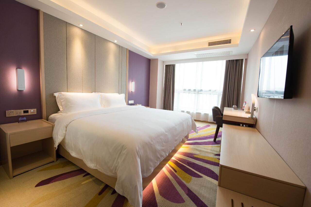 Lavande Hotel Luzhou Bbq New World Εξωτερικό φωτογραφία